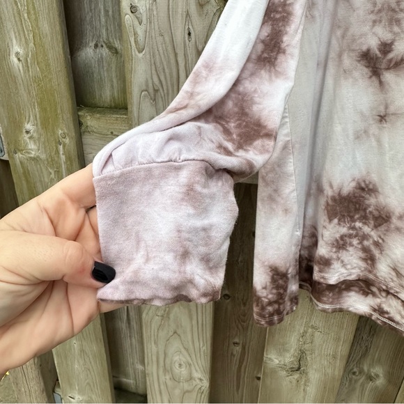 AMERICAN EAGLE Cold Shoulder Long Sleeve - Picture 5 of 5